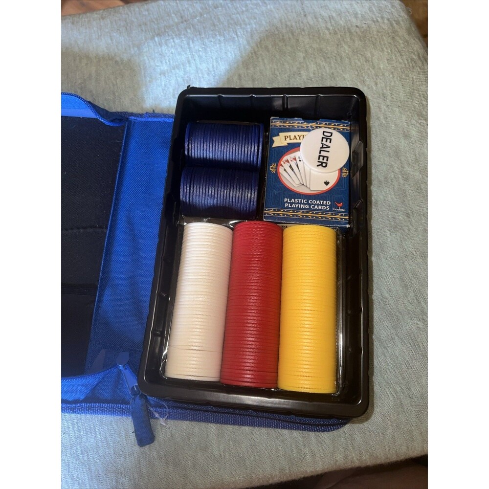 Texas Hold'EM Tournament Poker Set Cardinal's Travel Case Black Game Cards